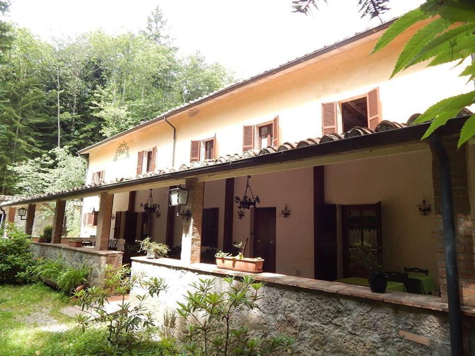 Agriturismo Fonte Magria Abbadia San Salvator Bagian luar foto