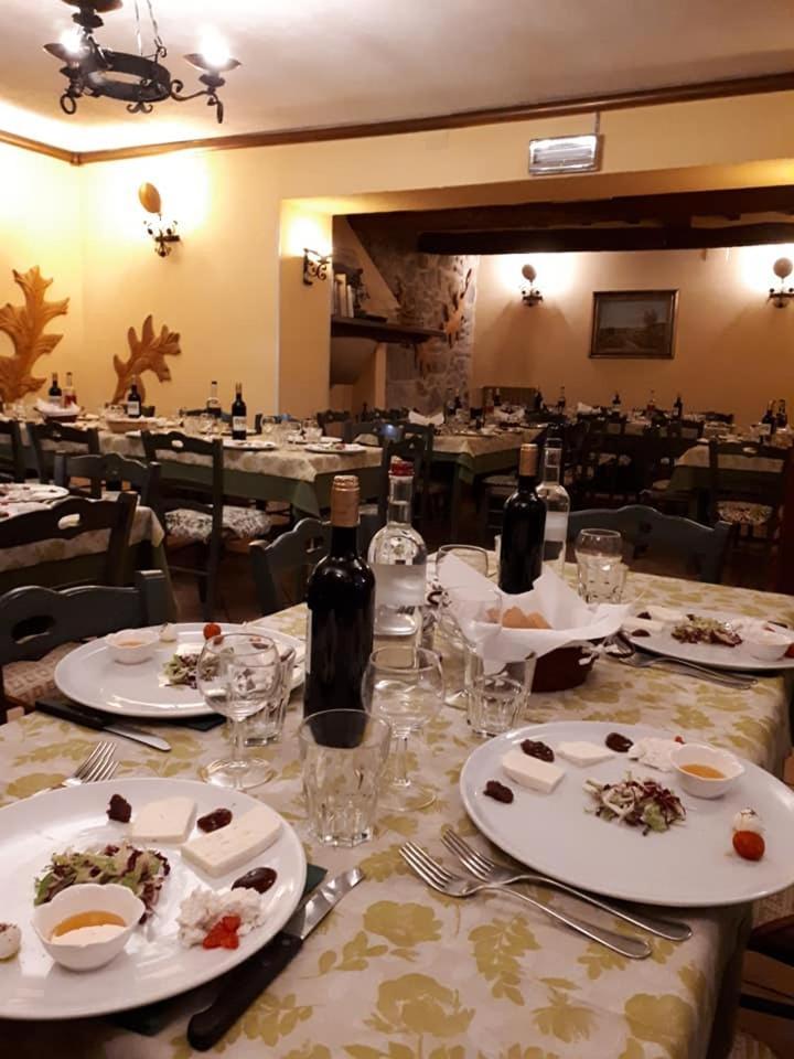 Agriturismo Fonte Magria Abbadia San Salvator Bagian luar foto